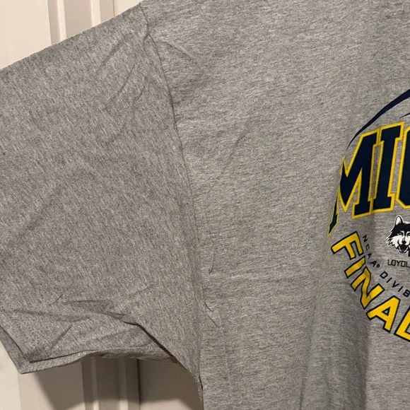 Champion Michigan 2018 Final Four Gray T-Shirt NWT - Picture 6 of 8